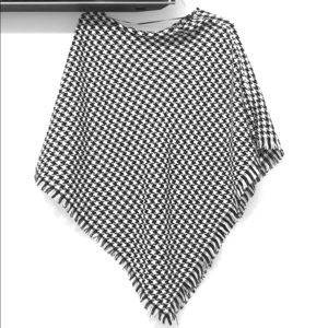 Houndstooth Poncho
